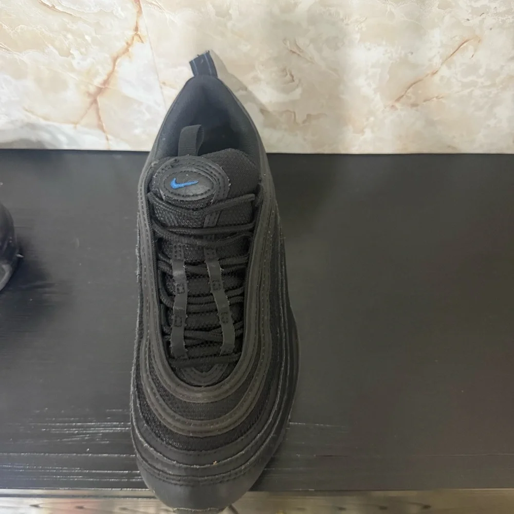 Nike Air Max 97 size 6Y‎